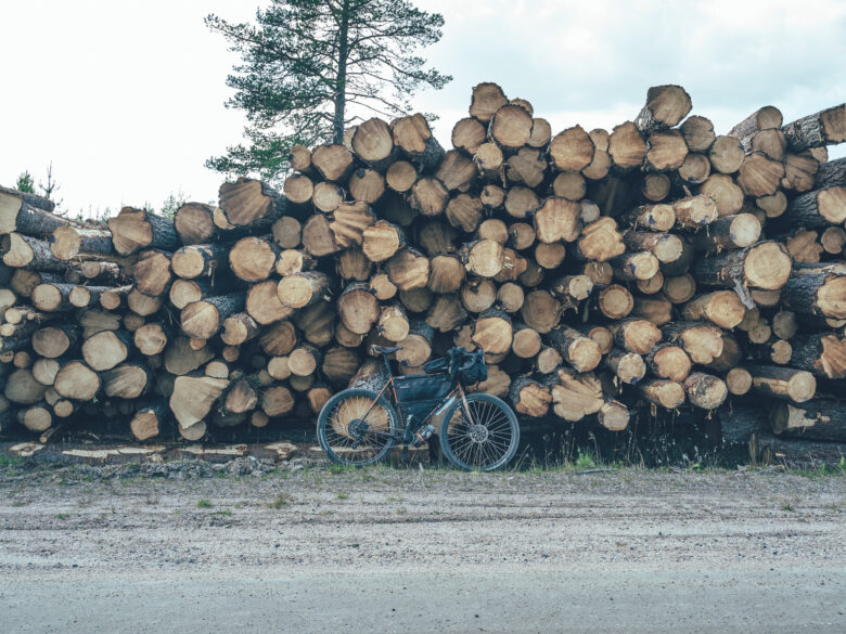 tukkipino ja pyörä